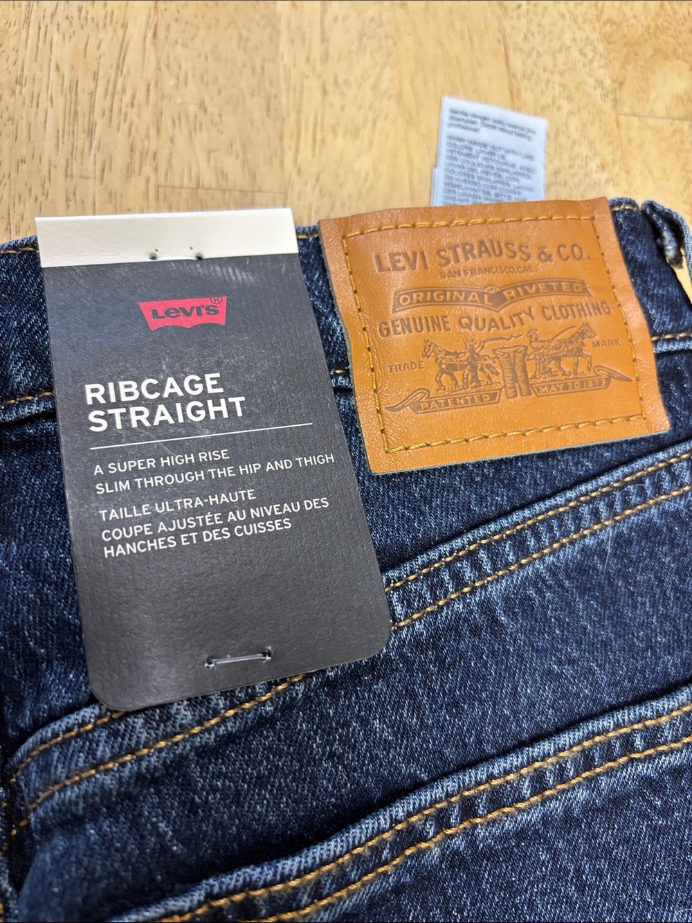 LEVI'S Premium Ribcage Straight Jeans Dark Wash Button Fly NWT Tall 27x34 27 - Picture 7 of 9